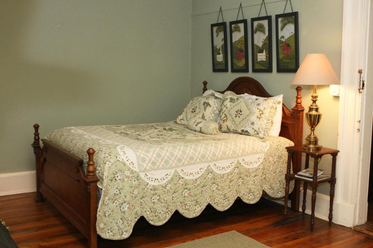 Lafayette Inn&Restaurant Stanardsville Extérieur photo