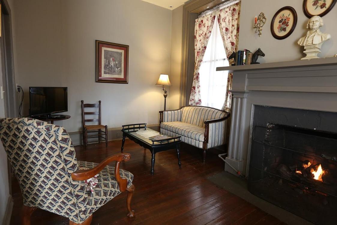 Lafayette Inn&Restaurant Stanardsville Extérieur photo
