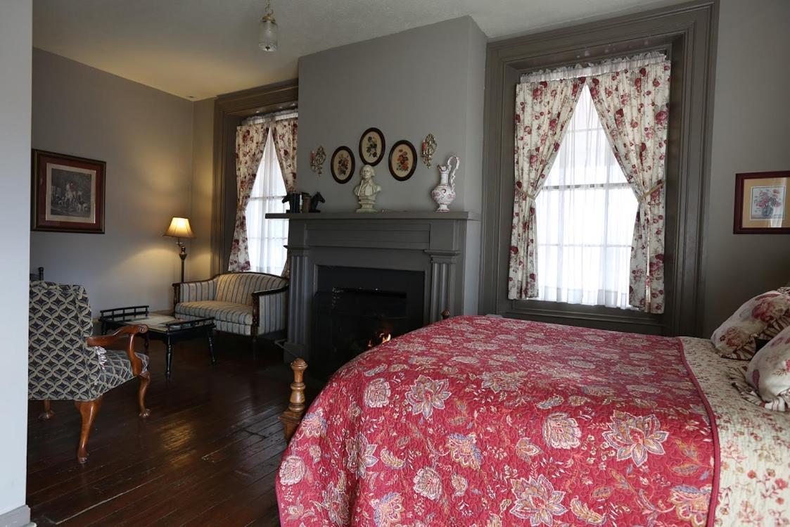 Lafayette Inn&Restaurant Stanardsville Extérieur photo